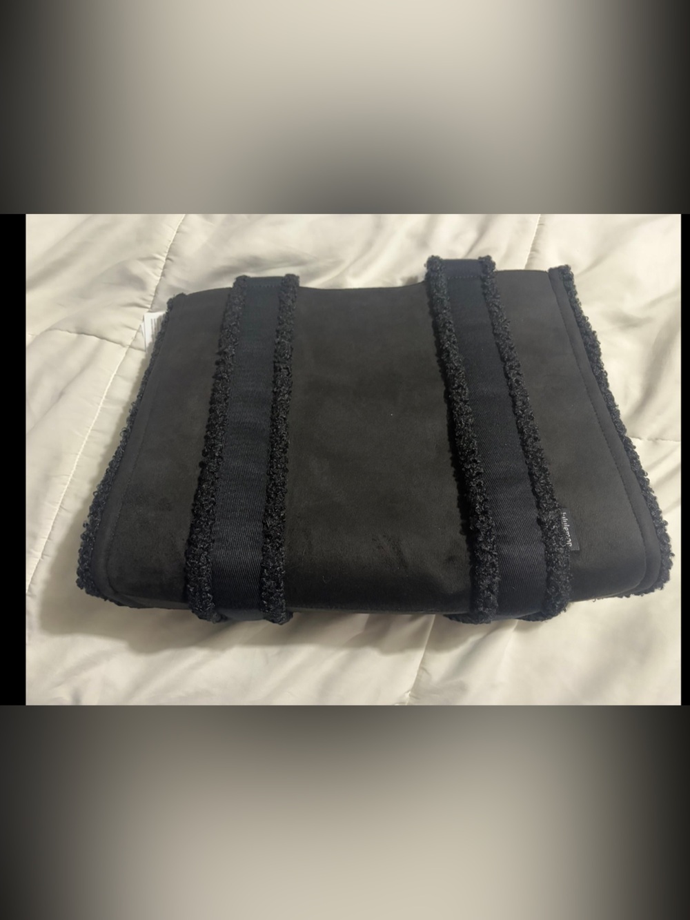 NWT Lululemon Boxy Tote - Picture 3 of 4